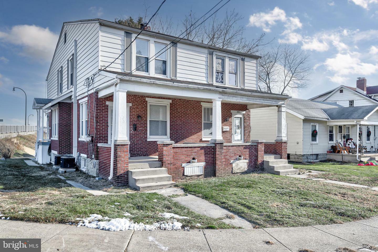 Property Photo: 445 N Second Street 2nd Flr PA 17043