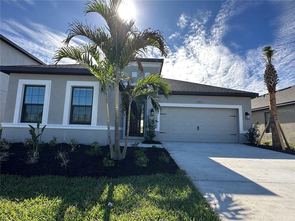 Property Photo:  15324 Shady Palms Lane  FL 34275 