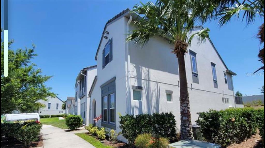 Property Photo:  370 Captiva Drive  FL 33896 