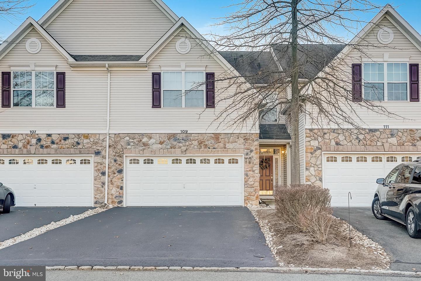 Property Photo: 109 Newman Court NJ 08534
