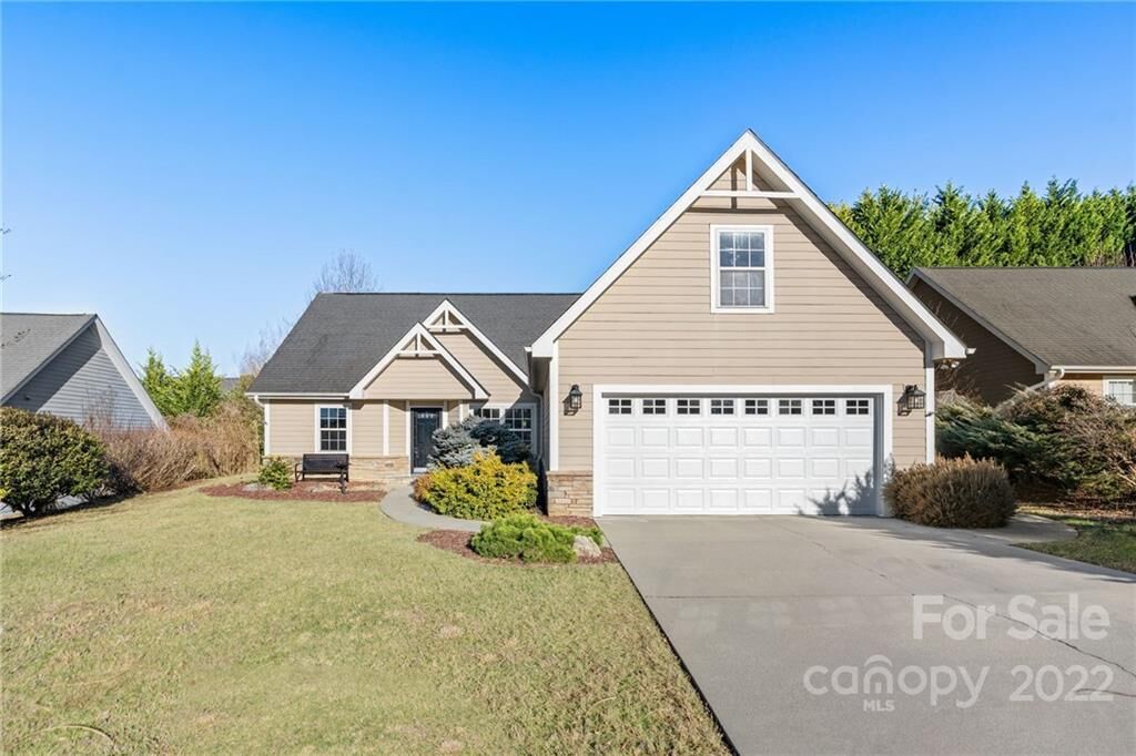 Property Photo: 38 Grove End Road Lot/2 NC 28732