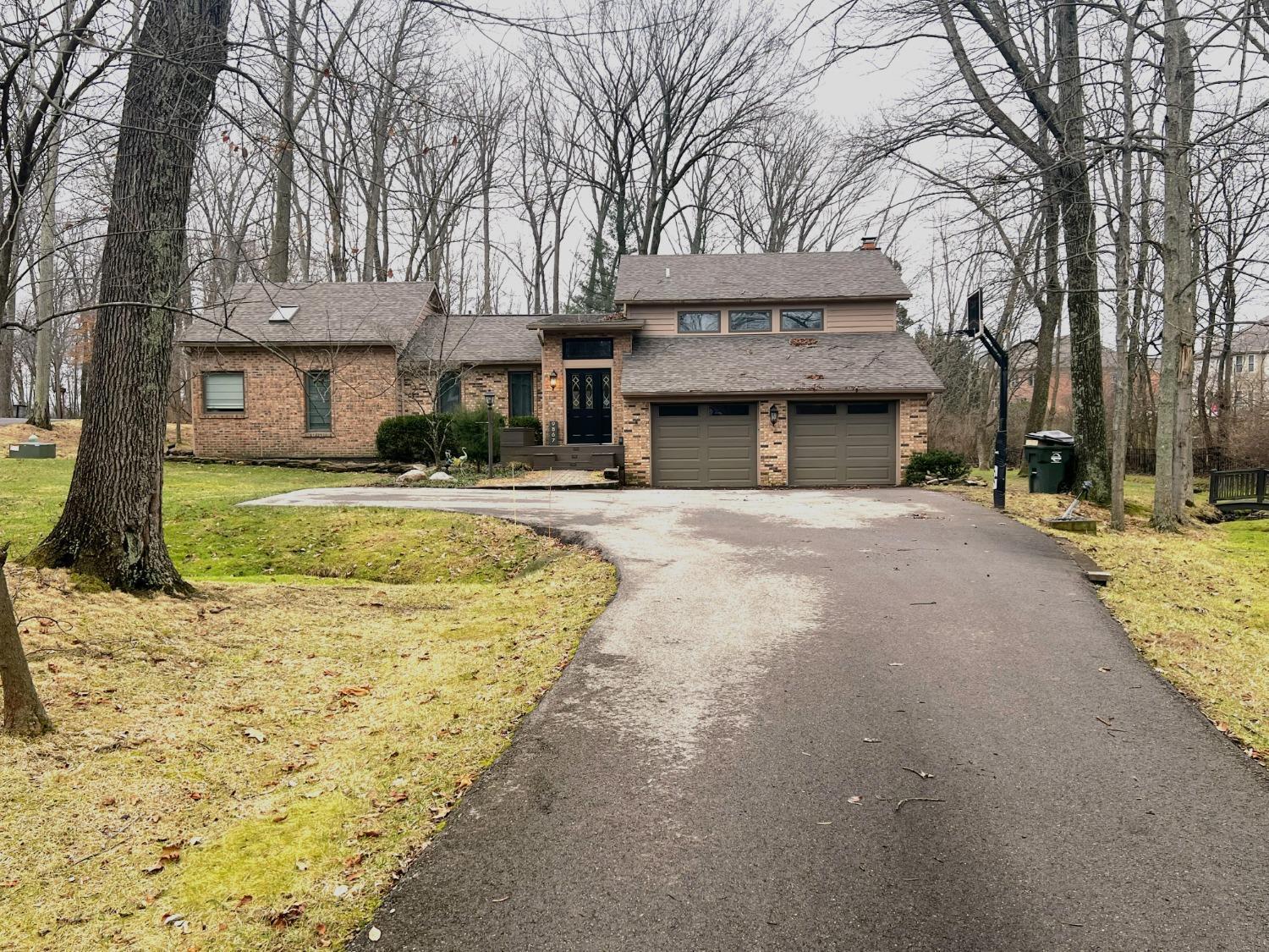Property Photo: 9867 Fields Ertel Rd OH 45140
