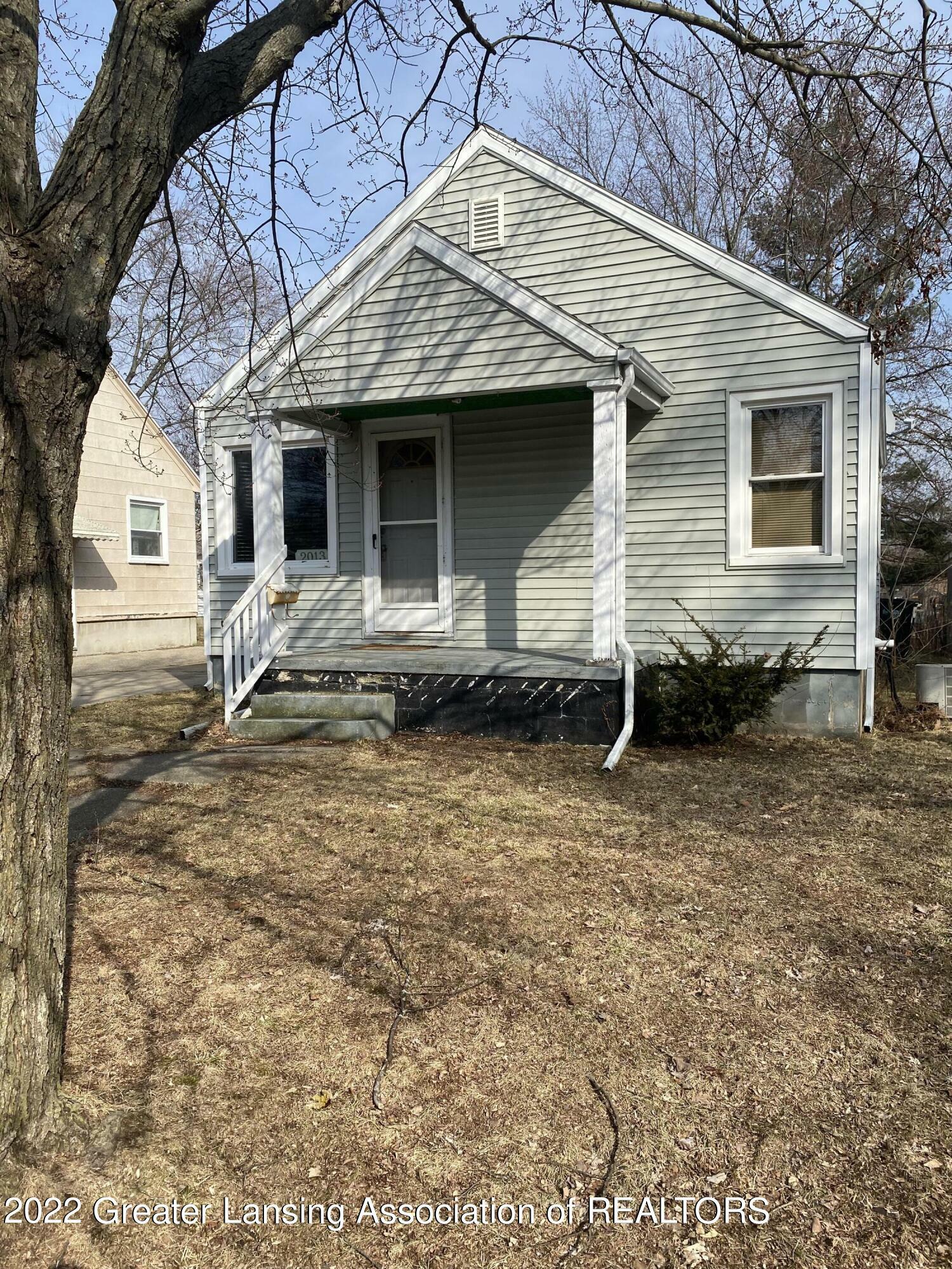 Property Photo: 2013 Alpha Street MI 48910