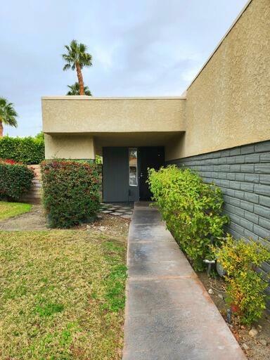 Property Photo:  1632 Sunflower Court N  CA 92262 