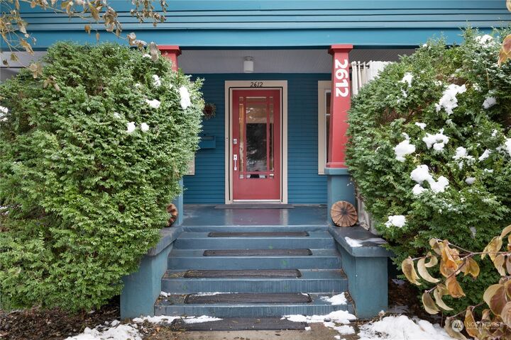 Property Photo:  2612 Summitview Avenue  WA 98902 