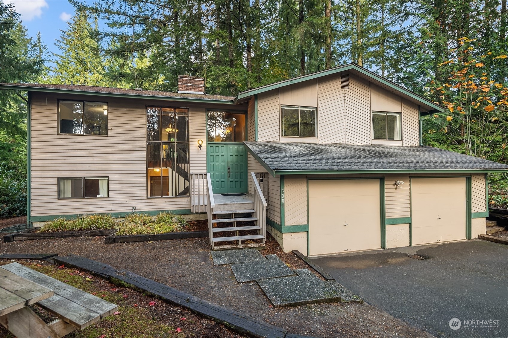 Property Photo:  3001 255th Avenue SE  WA 98075 