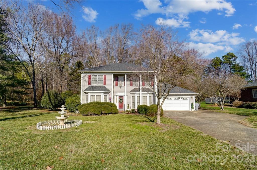 Property Photo: 5301 Dayan Drive NC 28216