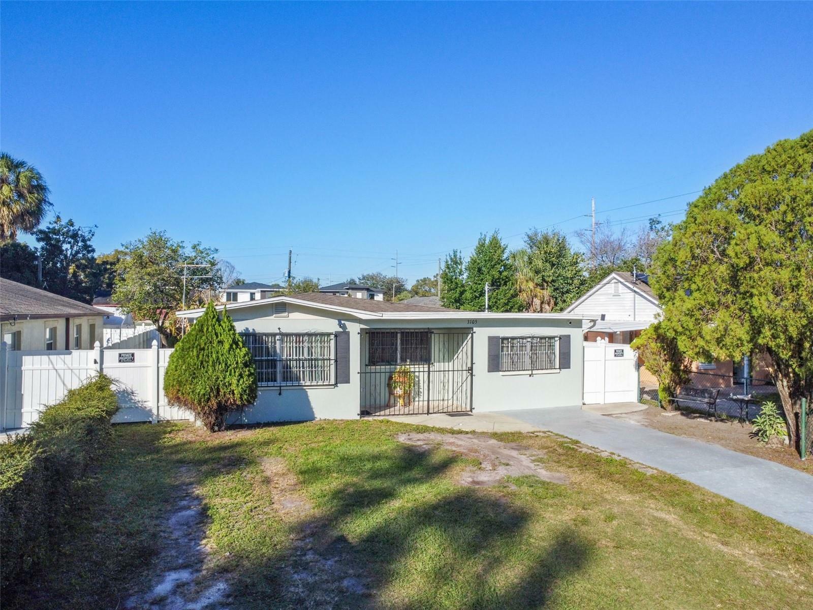 Property Photo:  3105 W Palmetto Street  FL 33607 