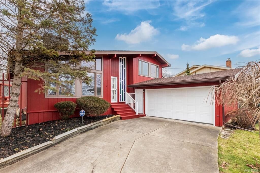 Property Photo: 1721 West River Road NY 14072