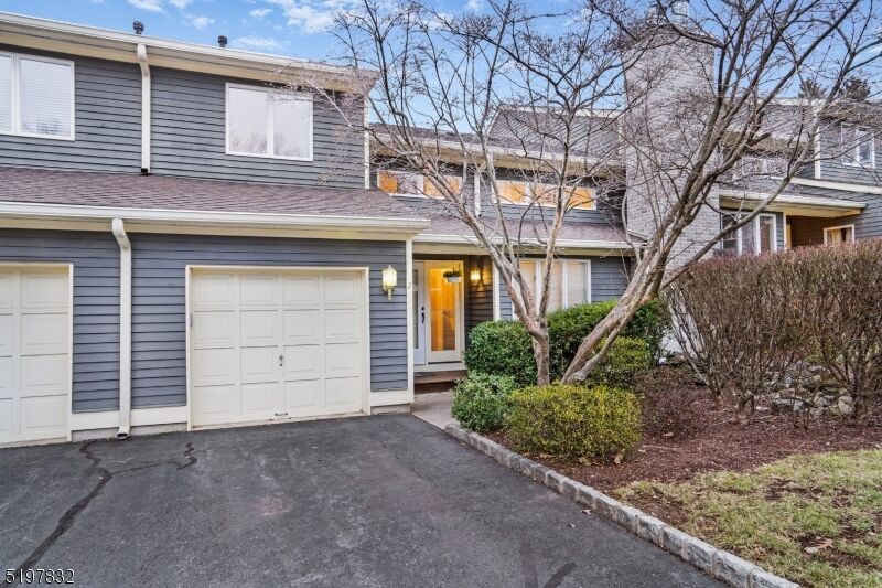 Property Photo: 2 Inverrary Pl NJ 08801