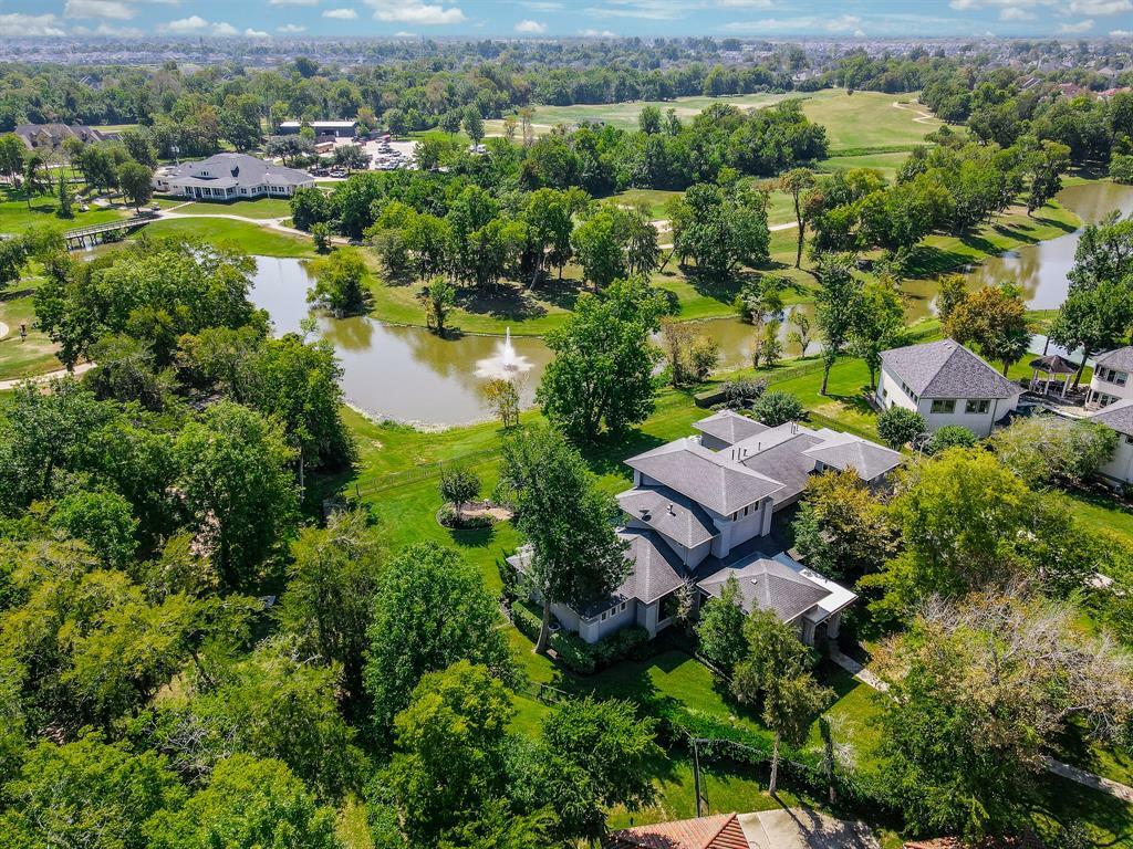 Property Photo: 14 Commanders Point TX 77459