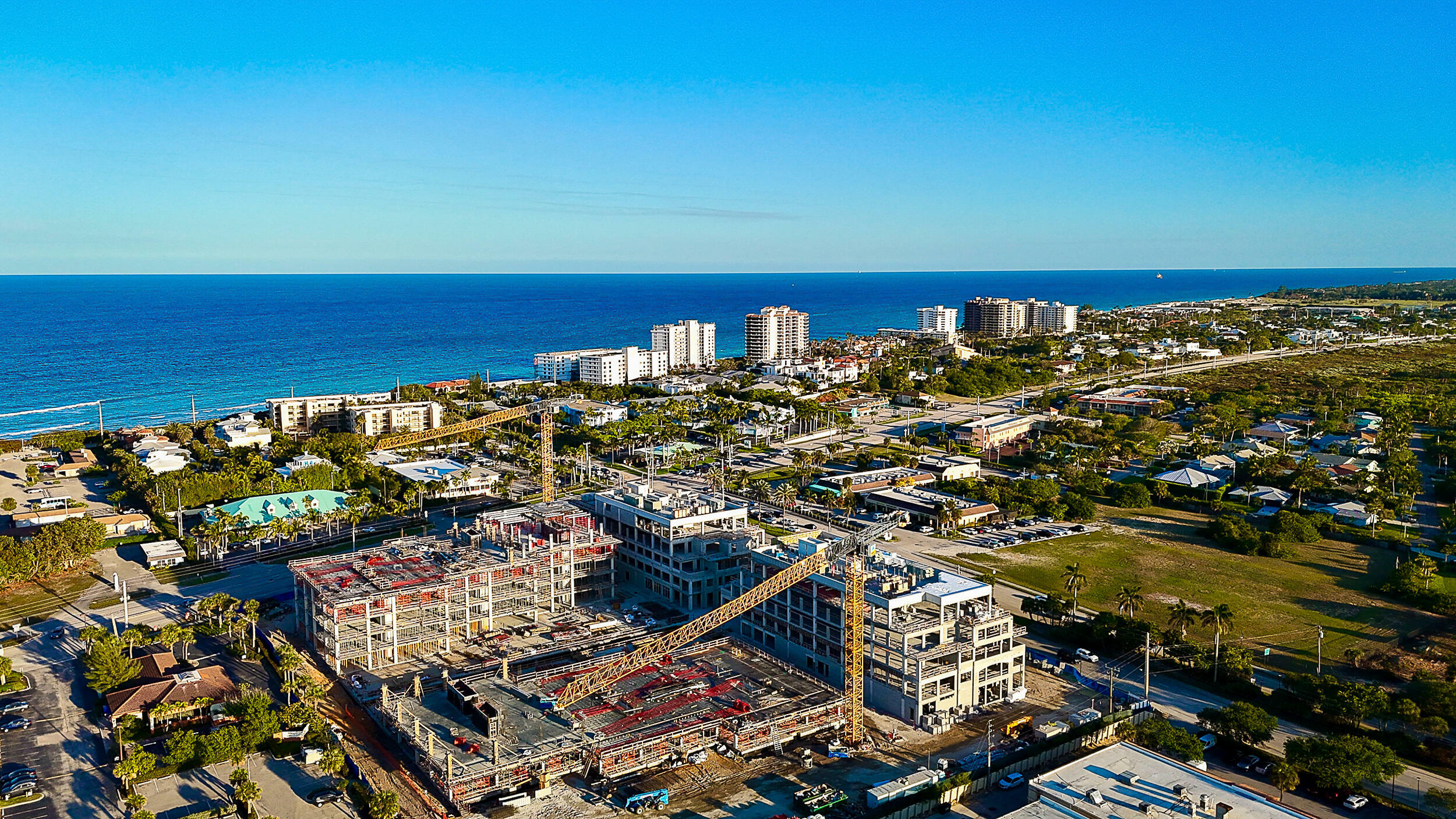 Property Photo: 1011 US Highway 1 A104 FL 33408