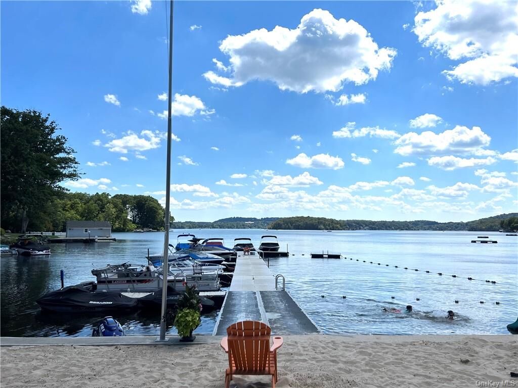 Property Photo:  35 Split Rock Road  NY 10541 