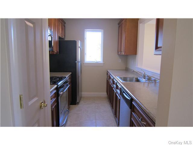 Property Photo: 407 Tondo Circle NY 10926
