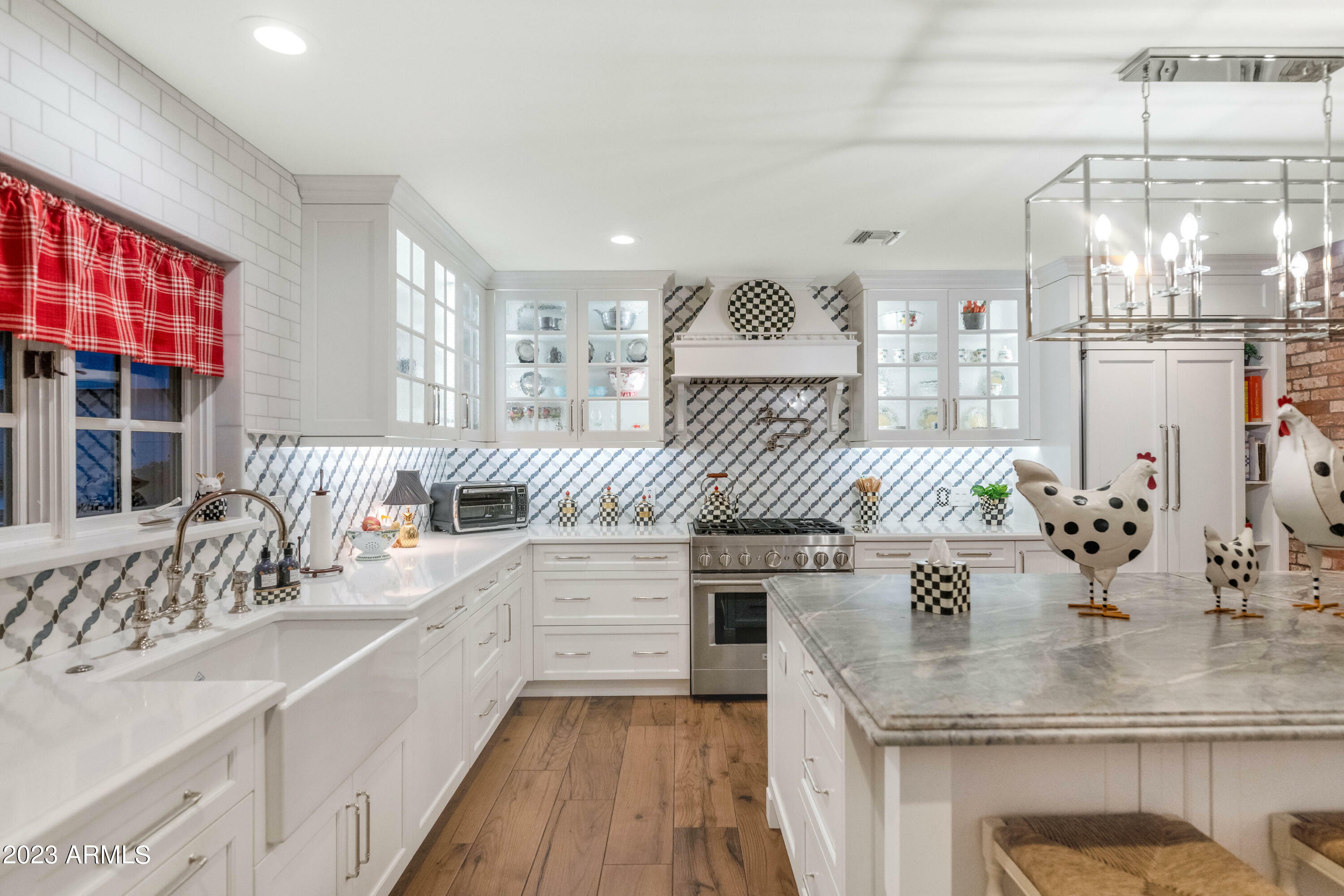 Property Photo: 5424 E Lafayette Boulevard AZ 85018