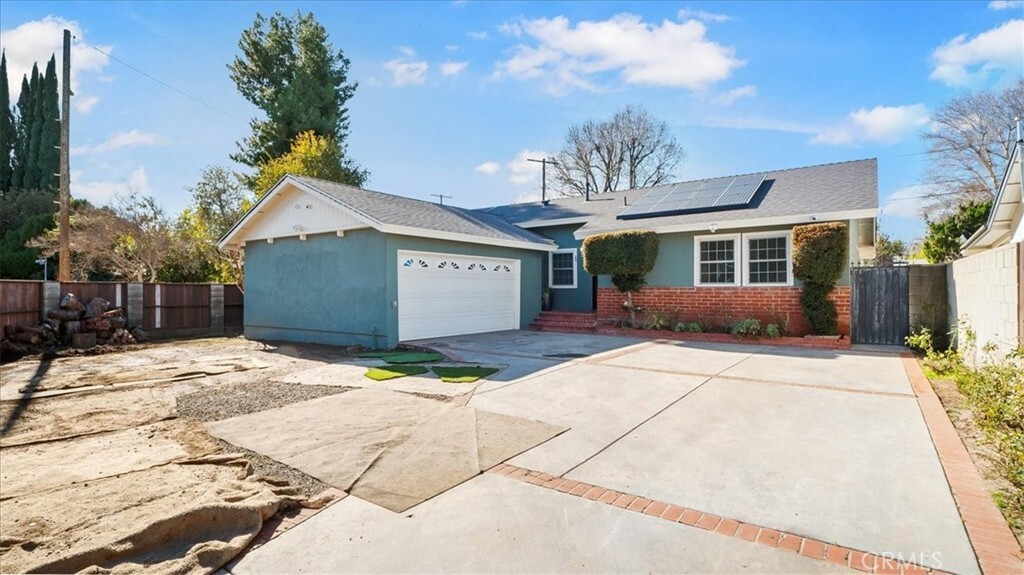 Property Photo:  8401 Sylvia Avenue  CA 91324 