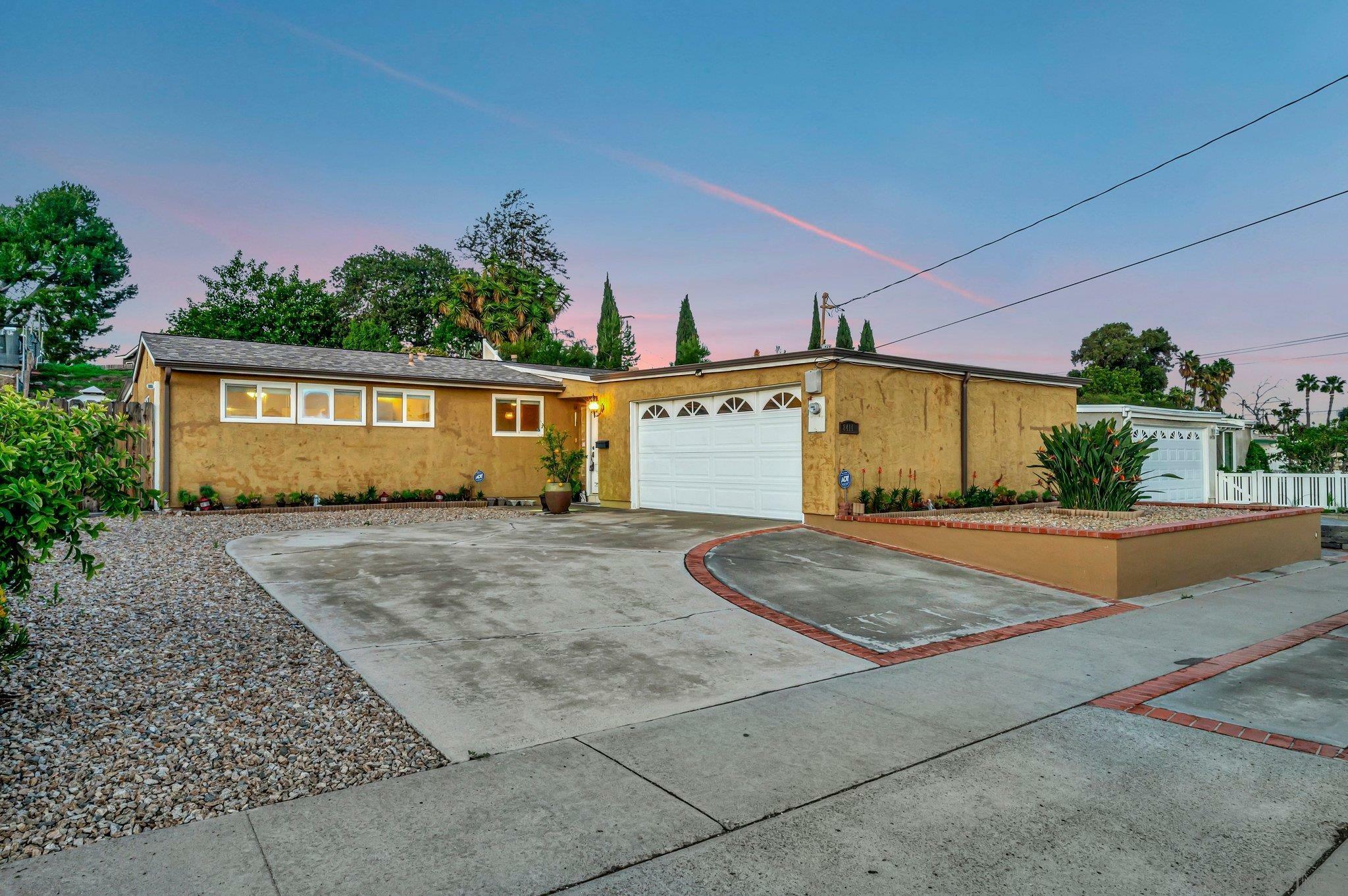 Property Photo:  8414 Tommy Dr  CA 92119 