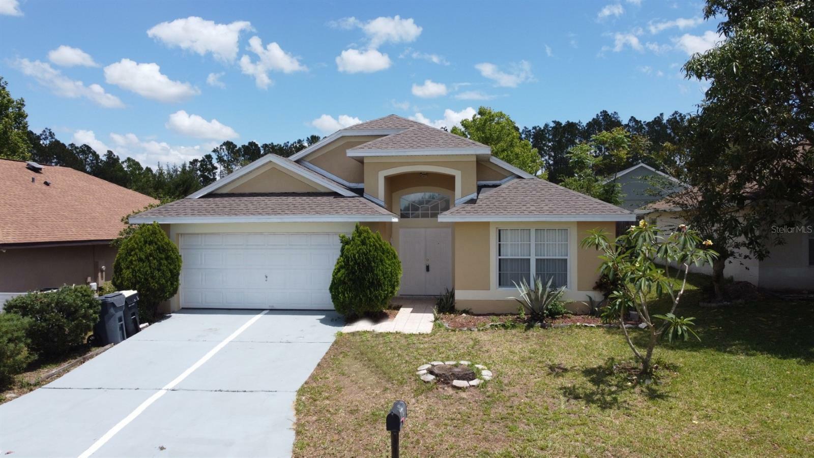 Property Photo:  144 Crestwood Pass  FL 33897 