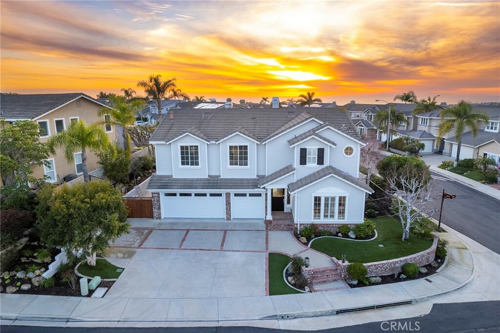 Property Photo: 2801 Corte Esmeralda CA 92673