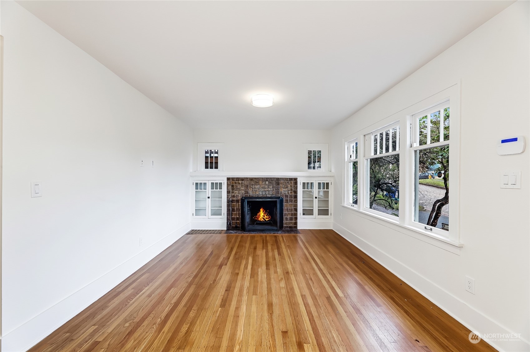 Property Photo:  2207 E Republican Street  WA 98112 