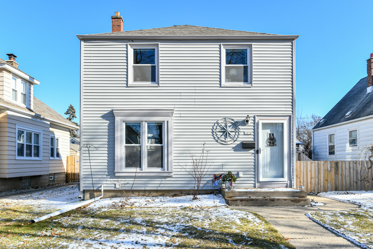 Property Photo:  3674 S Lenox St  WI 53207 