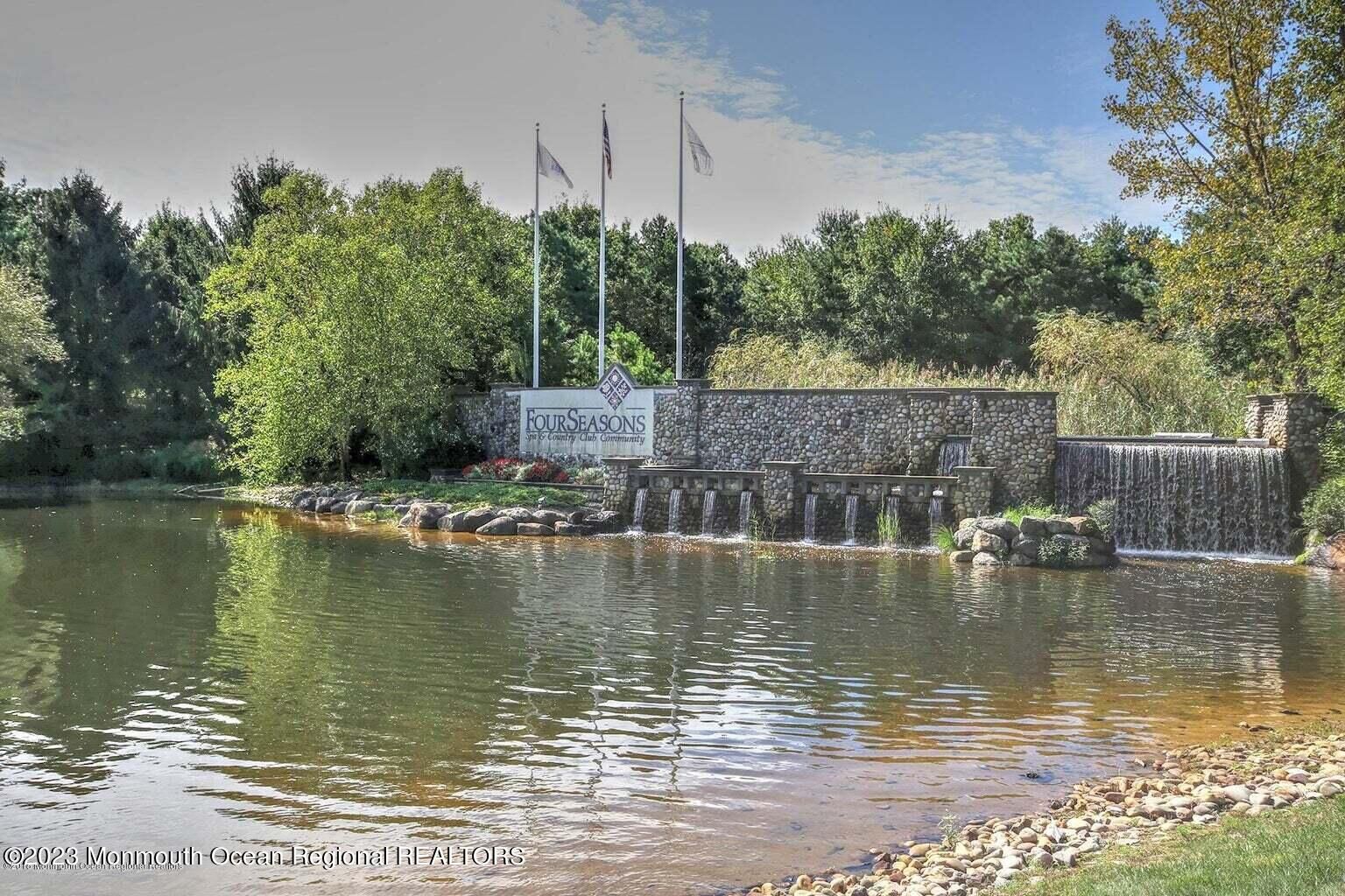 Property Photo:  65 Golden Willows Avenue  NJ 08701 