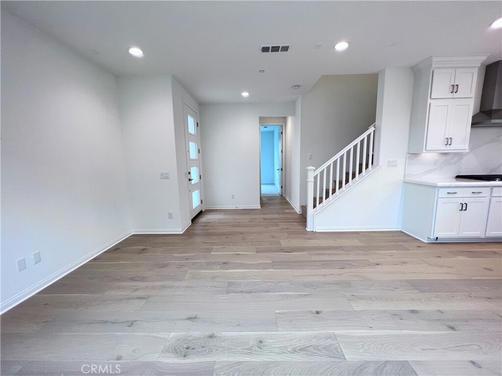 Property Photo:  3192 Ivy Way  CA 92694 