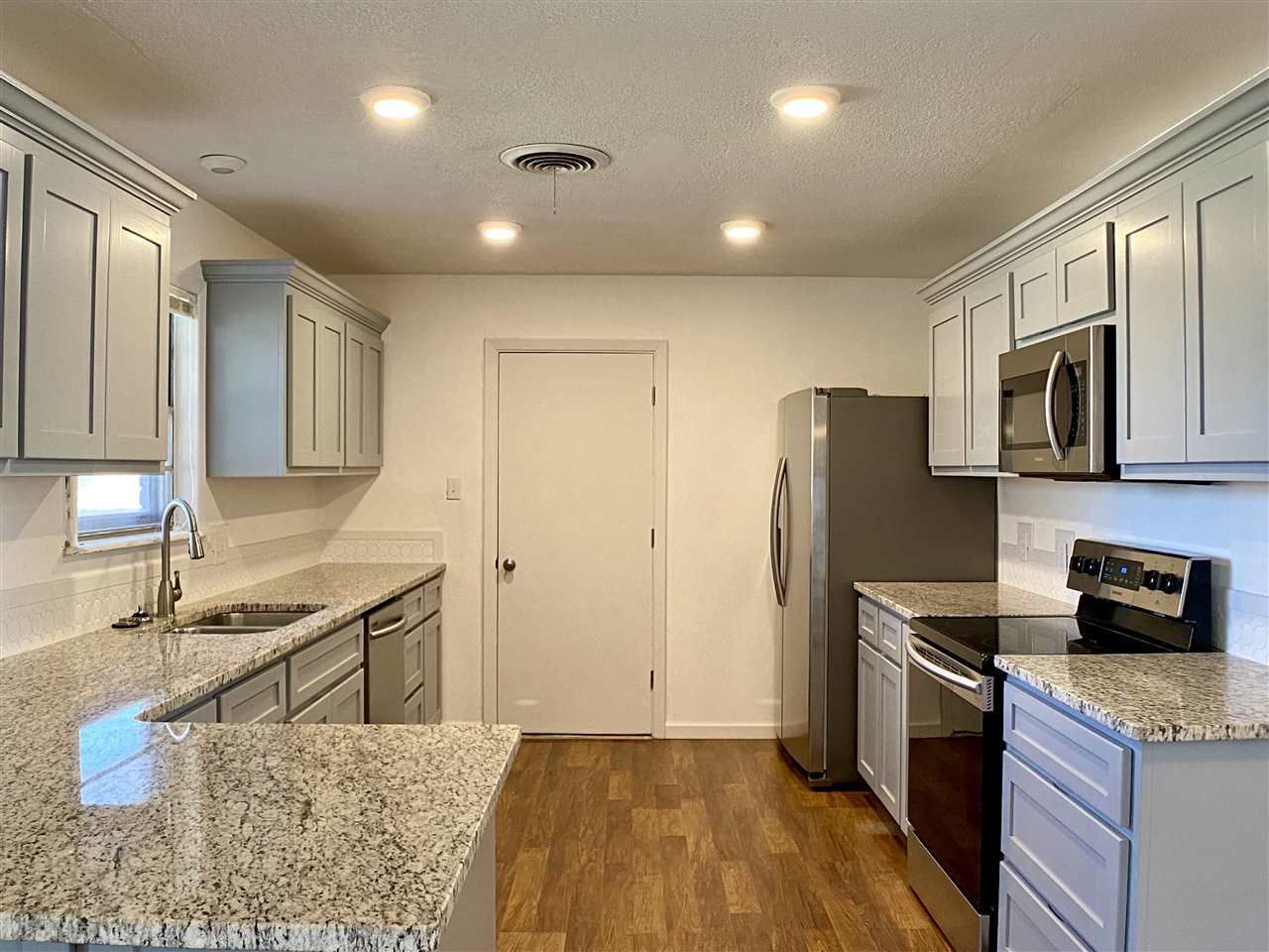 Property Photo: 3205 Mandell Circle NM 88101