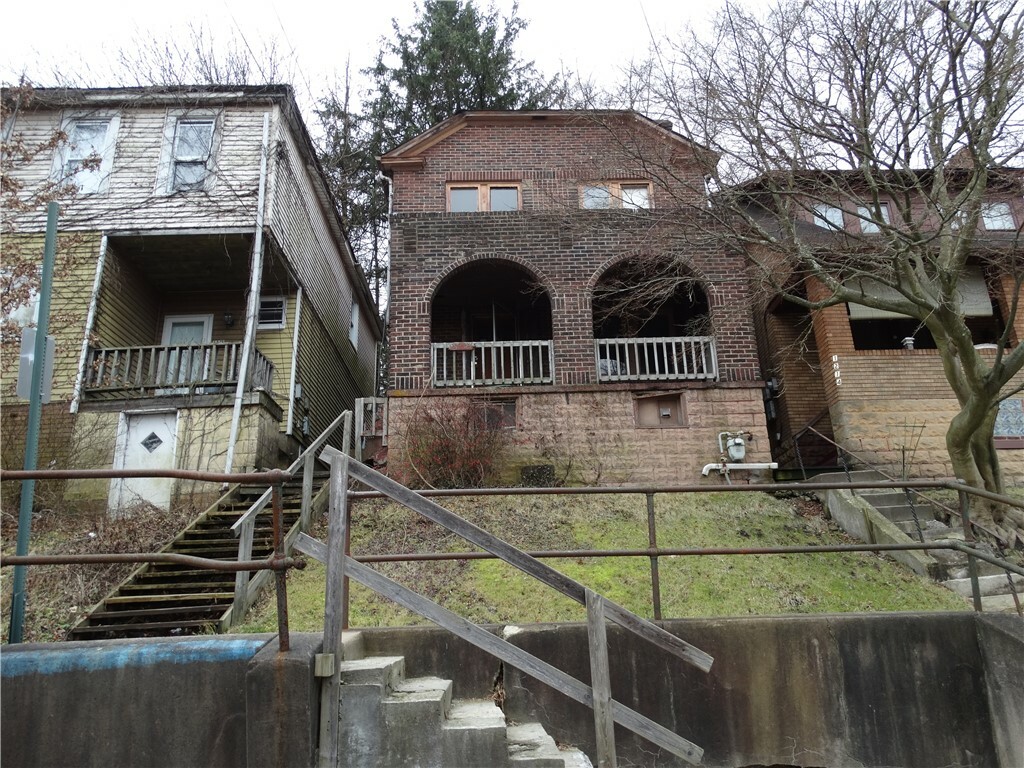 Property Photo:  1216 Morrow St  PA 15221 