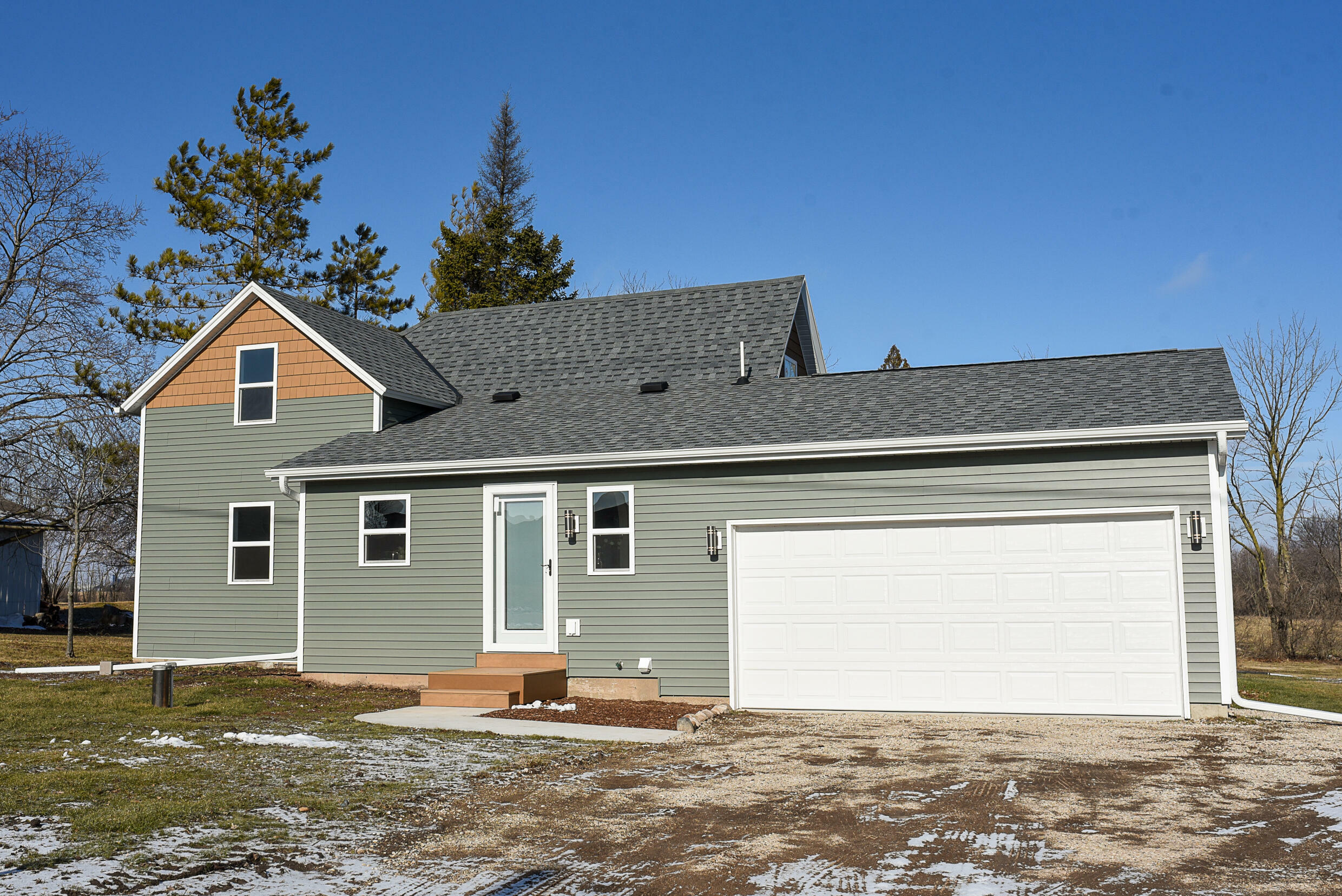 Property Photo:  2318 County Road A  WI 53004 