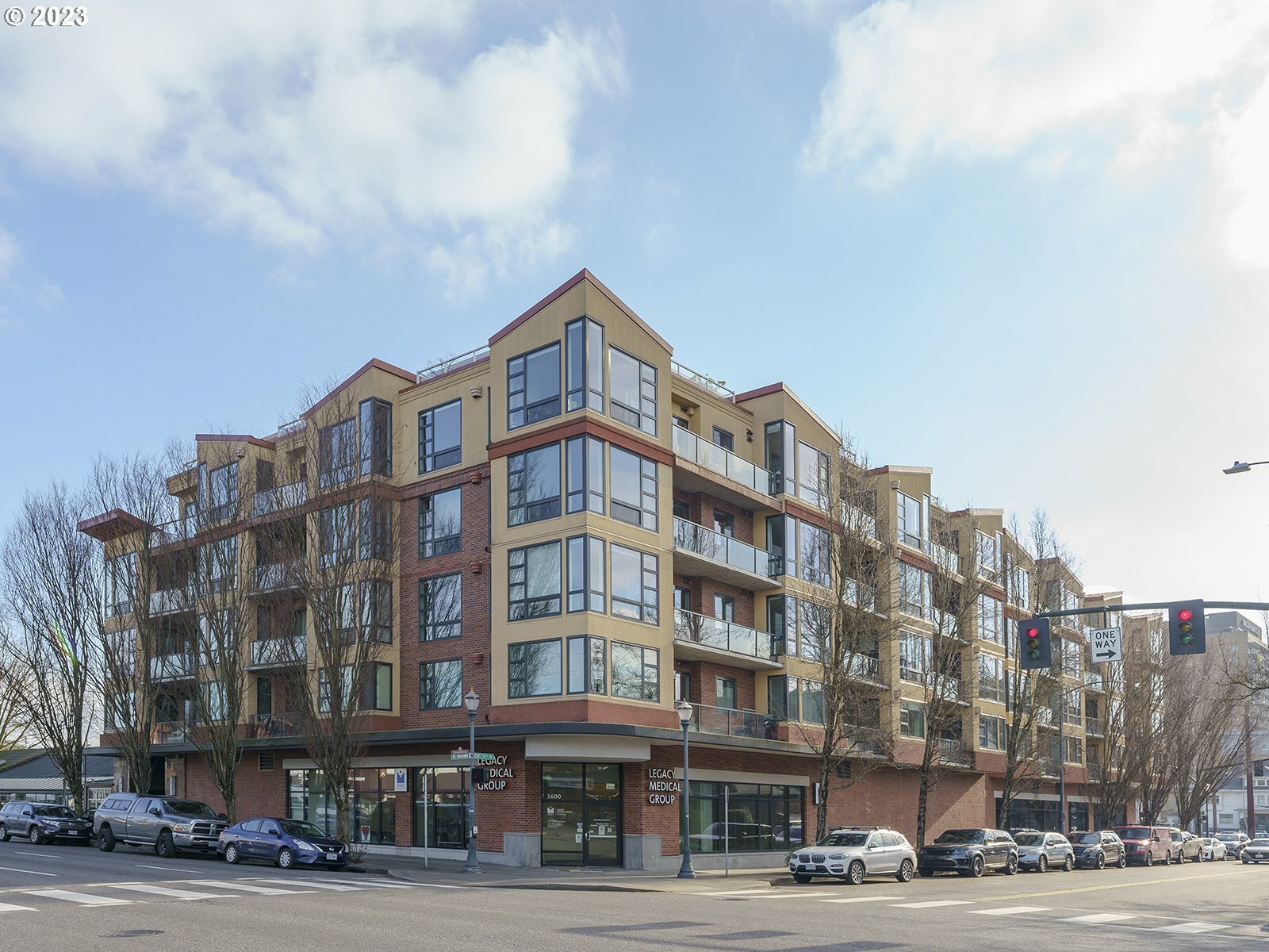 1620 NE Broadway St #416  Portland OR 97232 photo