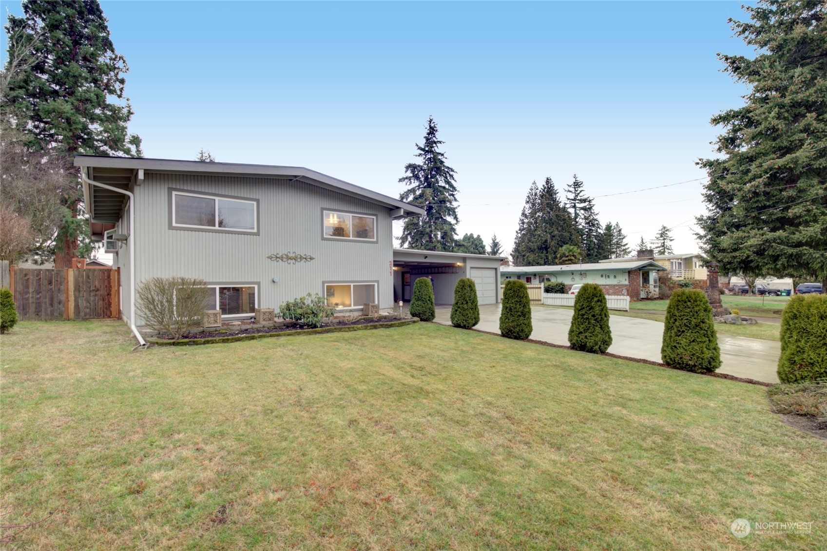 Property Photo:  211 S 183rd Street  WA 98148 