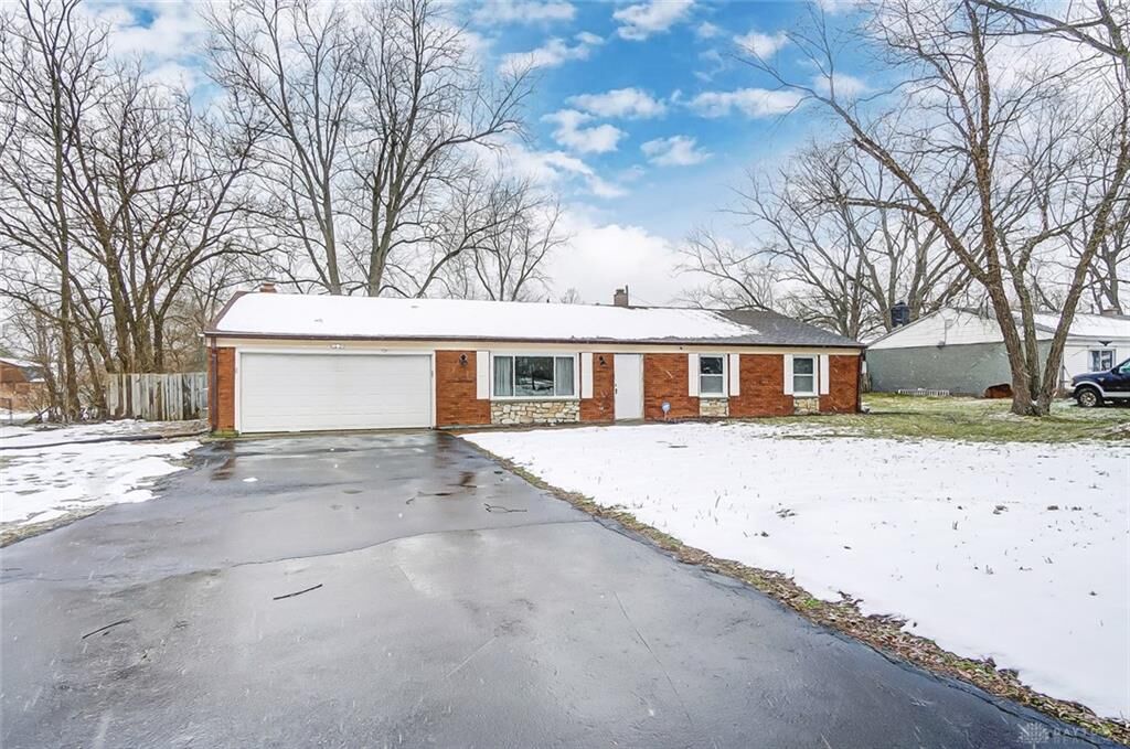 Property Photo:  9095 Bunnell Hill Road  OH 45458 