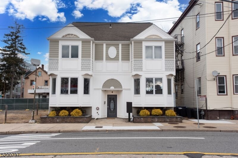 Property Photo:  4 Macculloch Ave 2  NJ 07960 