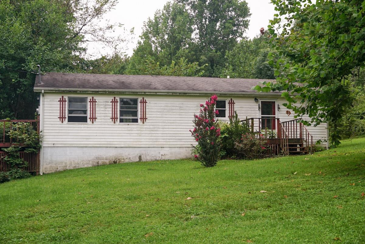 Property Photo:  4912 Alum Springs Road  KY 40422 