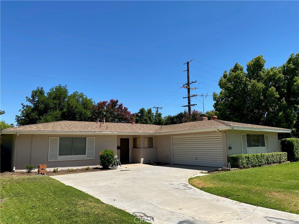 Property Photo: 940 Fulbright Avenue CA 92373