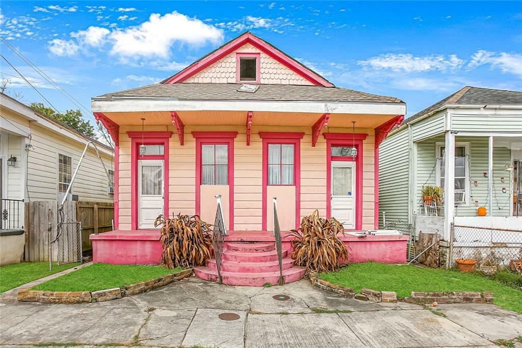 Property Photo: 828 30 Cambronne Street LA 70118