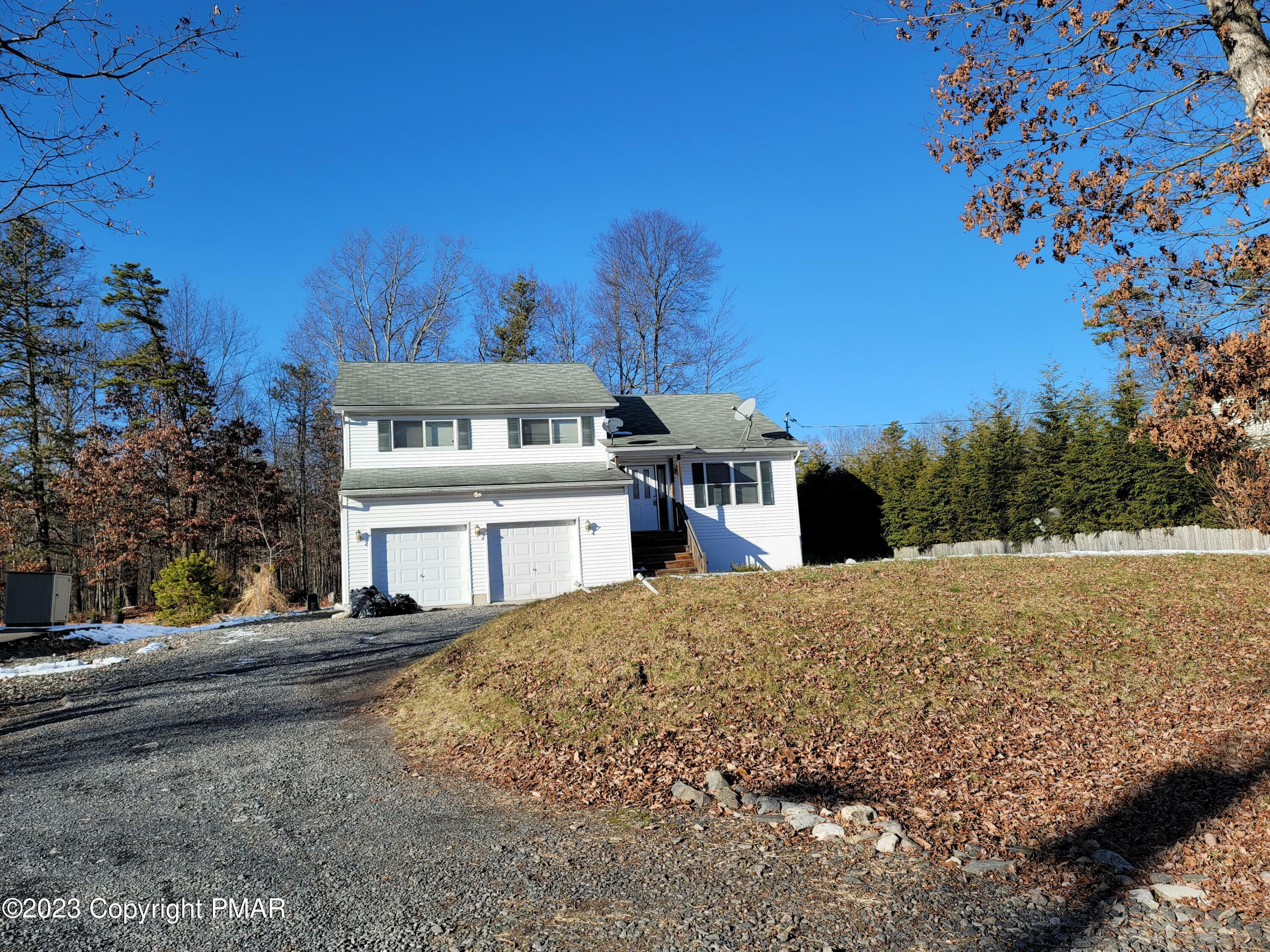 Property Photo:  636 Oneida Drive  PA 18302 