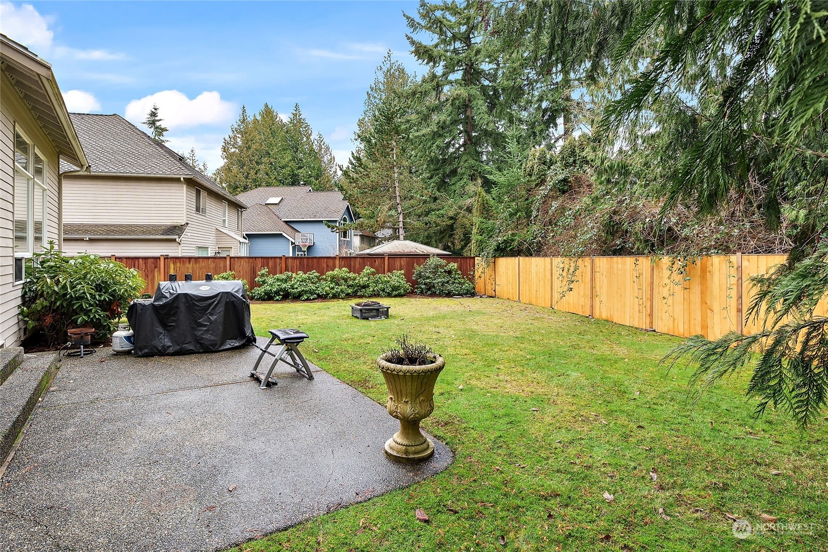 Property Photo: 15324 32nd Avenue SE WA 98012