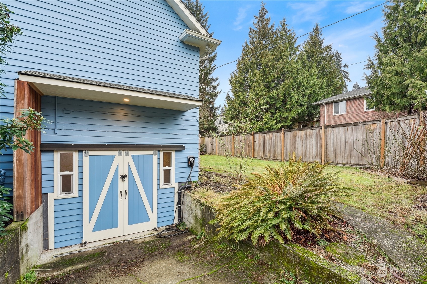 Property Photo: 7757 35th Avenue NE WA 98115