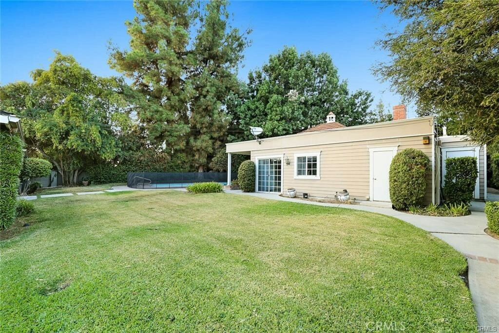 Property Photo:  21 E Camino Real Avenue  CA 91006 