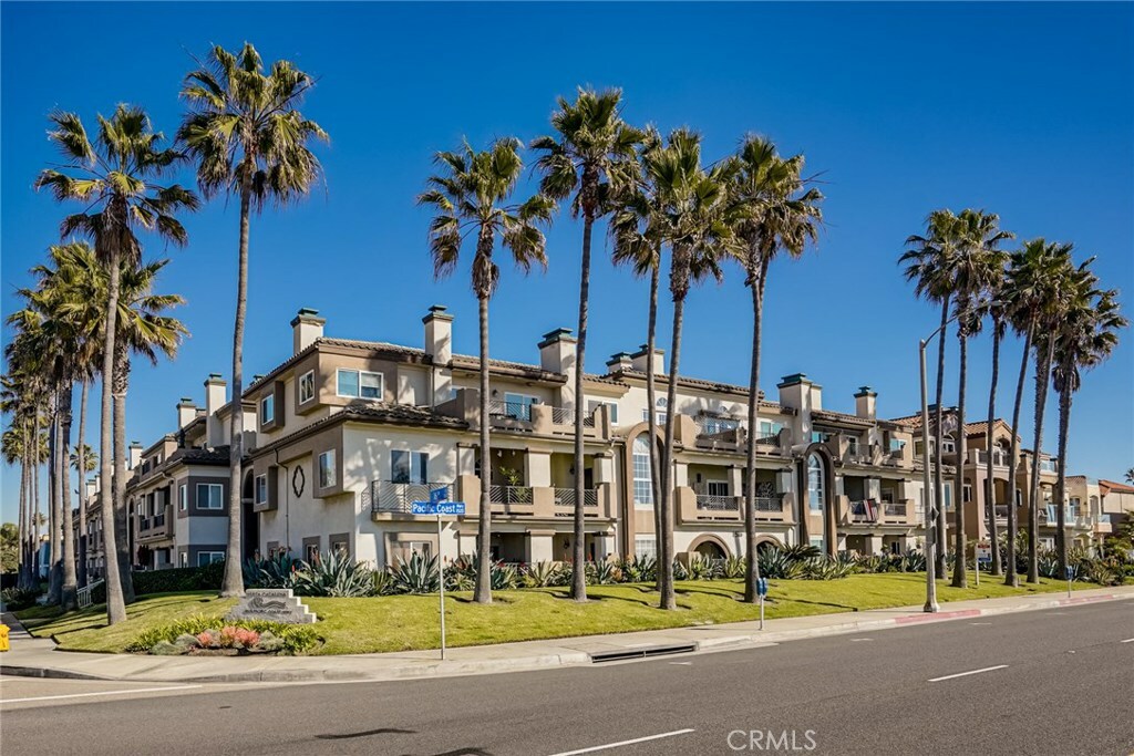 Property Photo: 1516 Pacific Coast 119 CA 92648