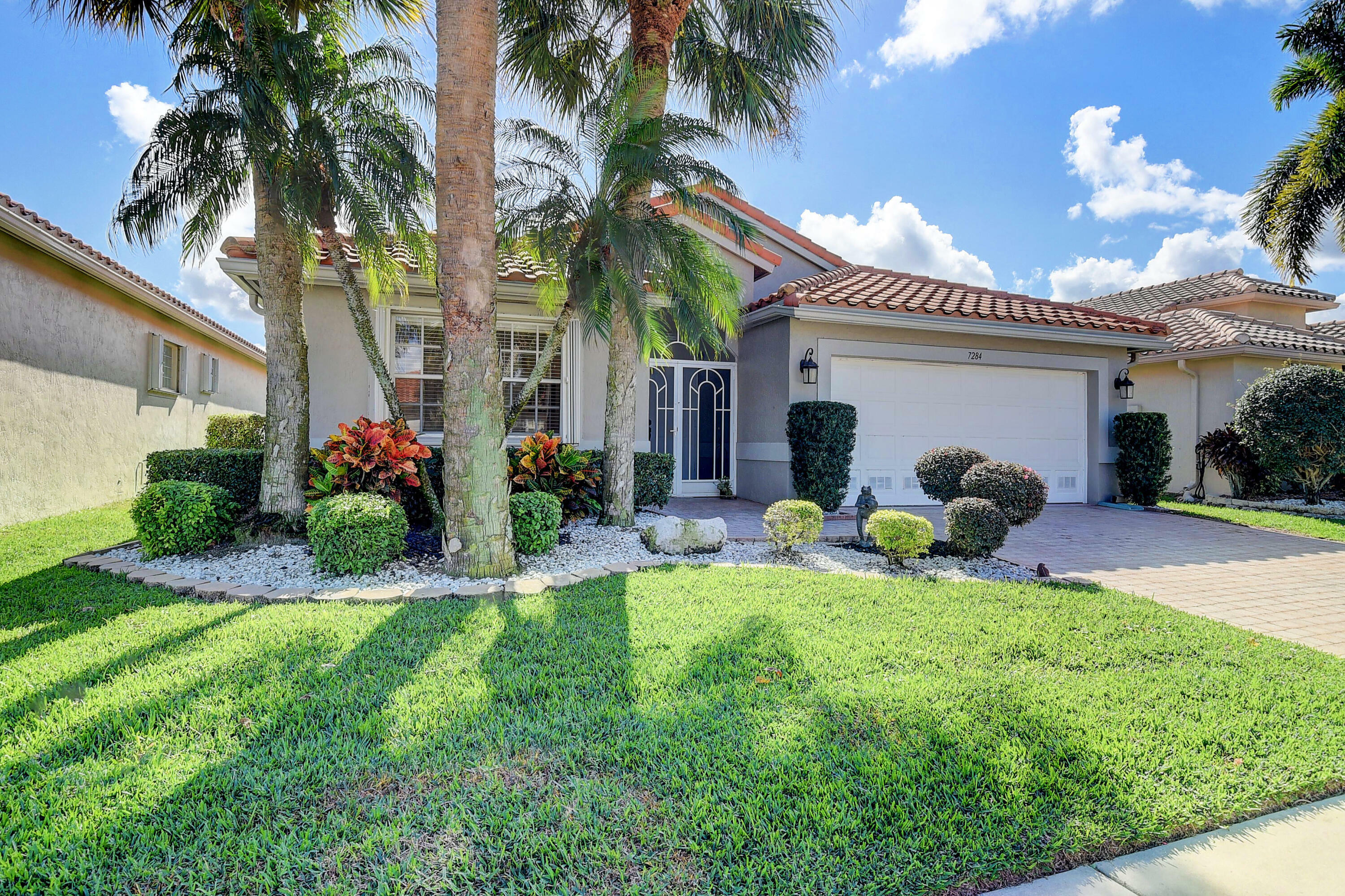 Property Photo:  7284 Toscane Court  FL 33437 