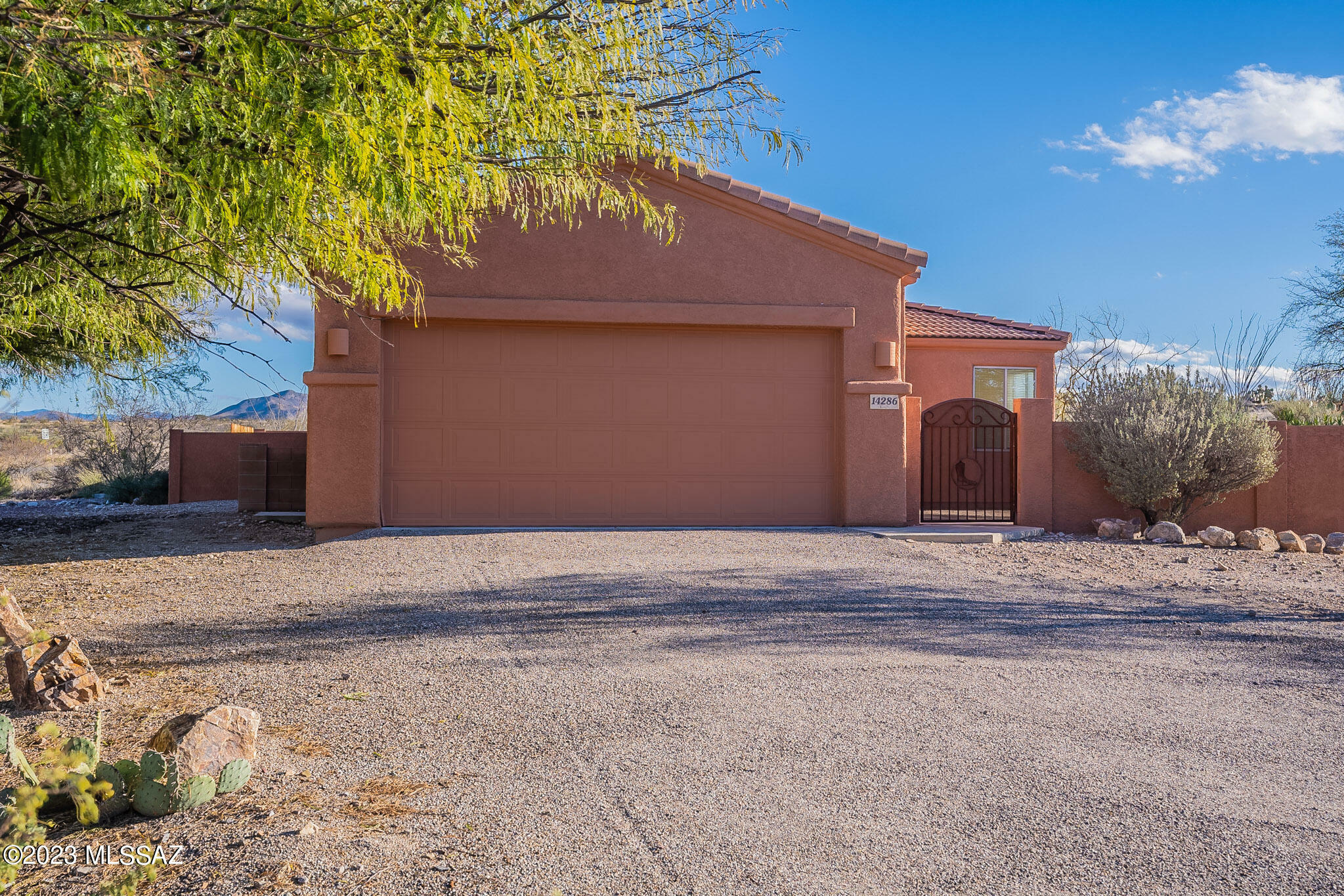 Property Photo:  14286 E Lazy Jake Lane  AZ 85641 