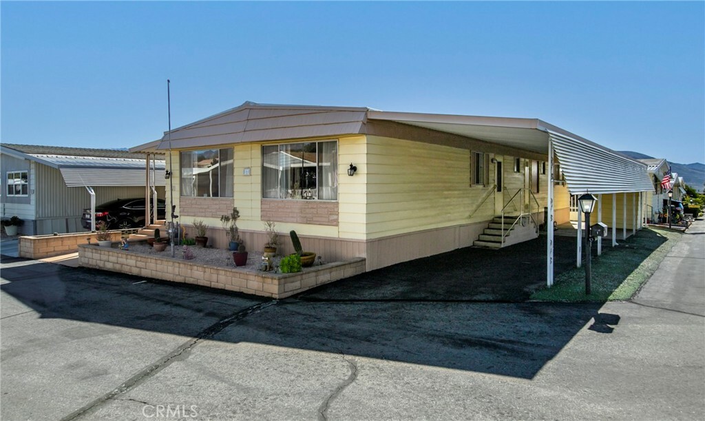 Property Photo:  2200 W Wilson 1  CA 92220 