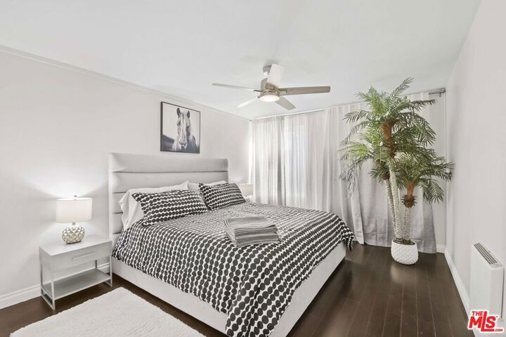 Property Photo: 1000 W Macarthur Boulevard 11 CA 92707