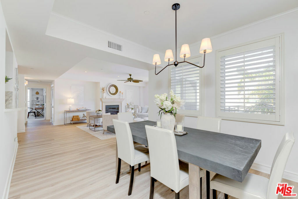 Property Photo:  325 Arnaz Drive Ph3  CA 90048 