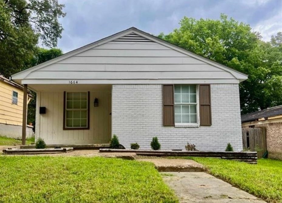 Property Photo:  1666 Michigan St  TN 38106 