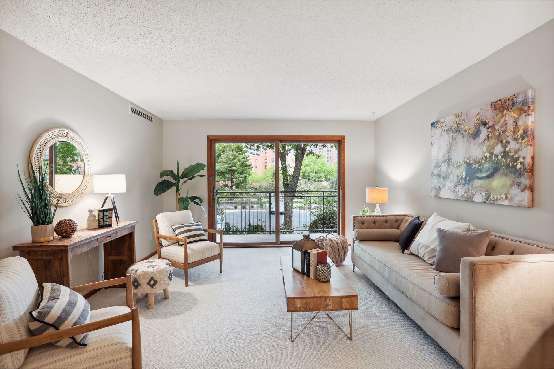 210 W Grant Street 103  Minneapolis MN 55403 photo