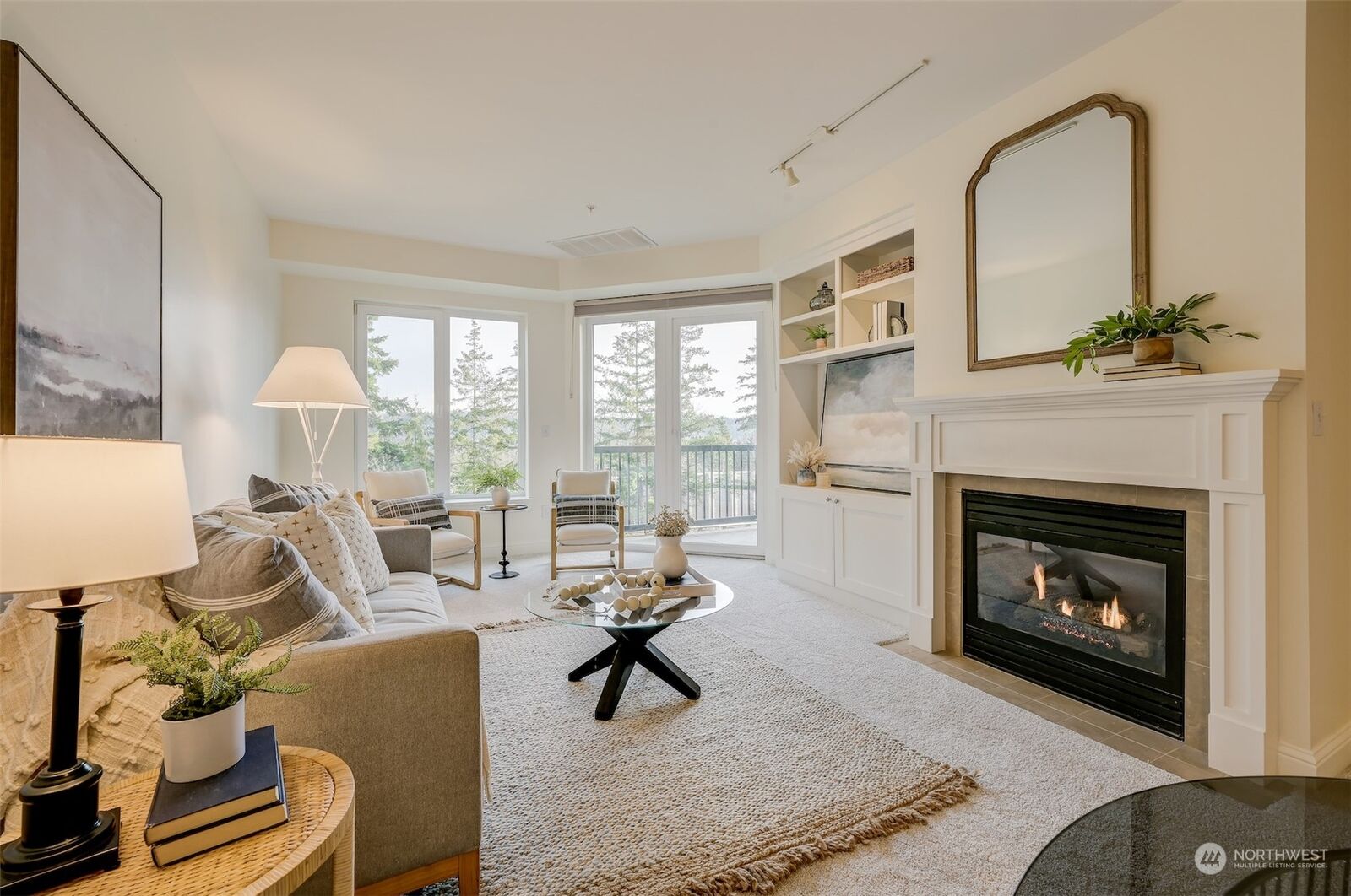 Property Photo:  18707 SE Newport Way 106  WA 98027 